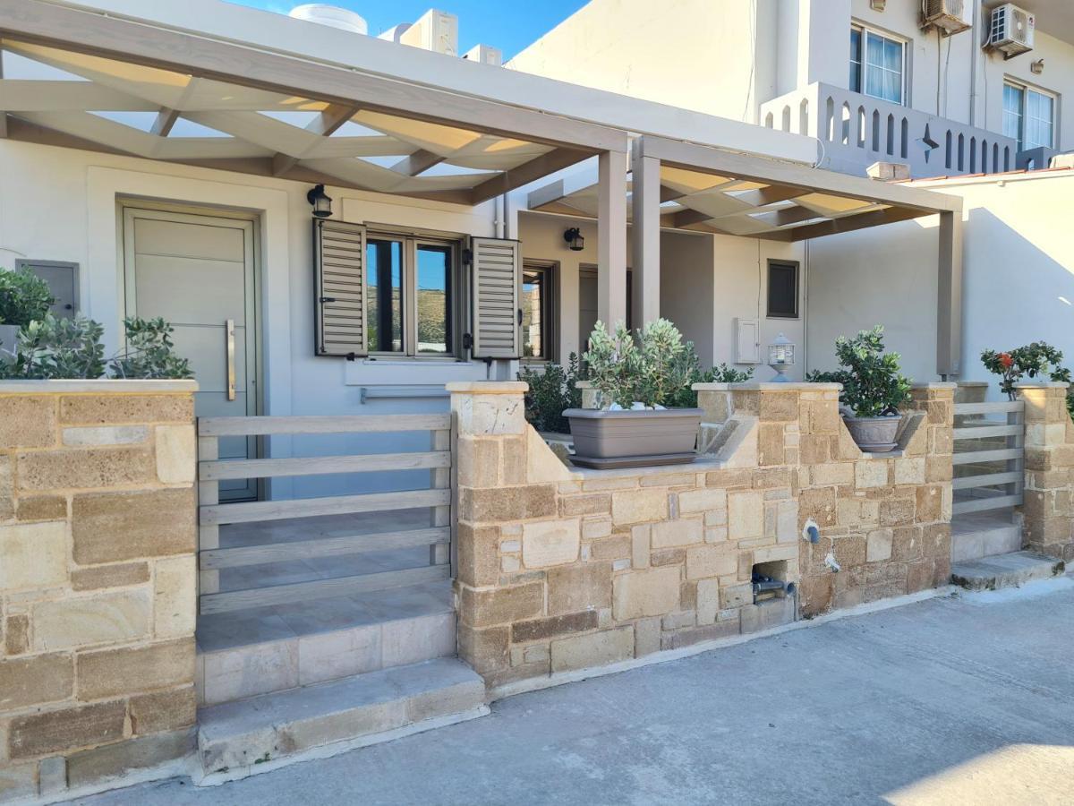 On The Water Lodging 2 Apartment Falasarna Exterior photo